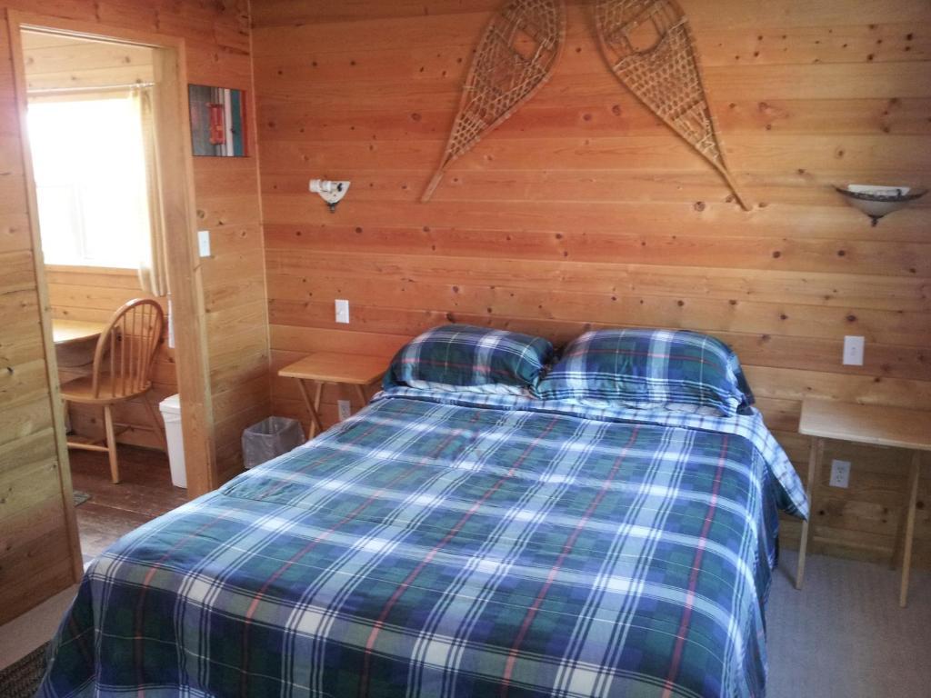 ホテルSteamboat Mountain Chalets Spillimacheen 部屋 写真