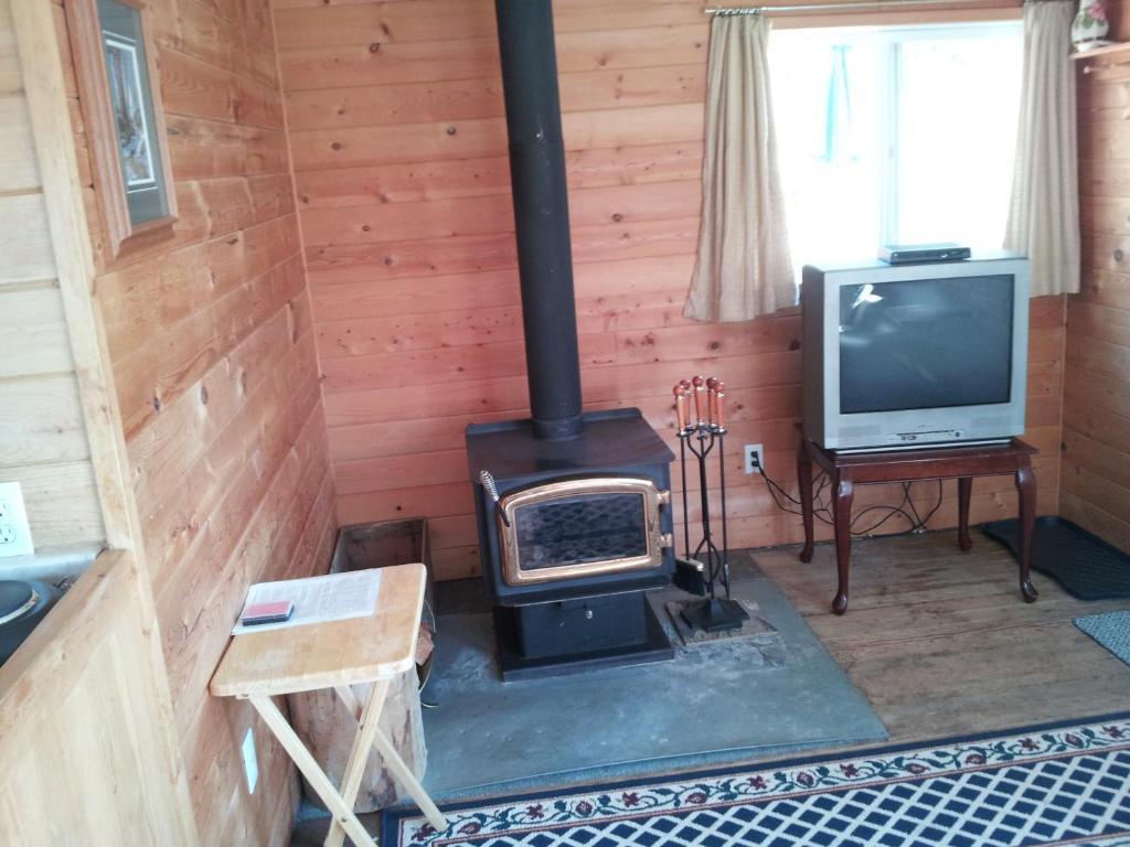 ホテルSteamboat Mountain Chalets Spillimacheen 部屋 写真